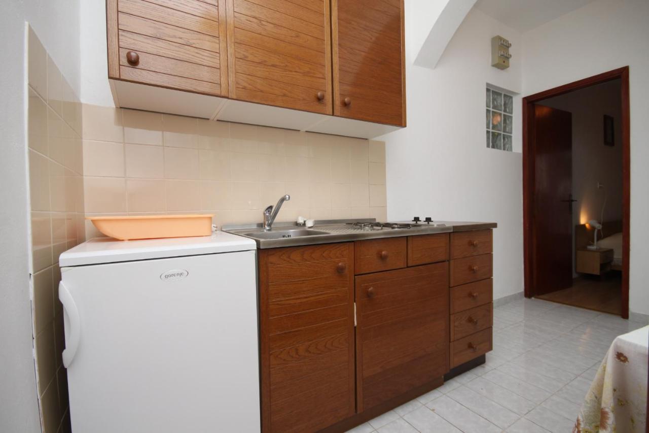 Apartment Metajna 4120C Esterno foto