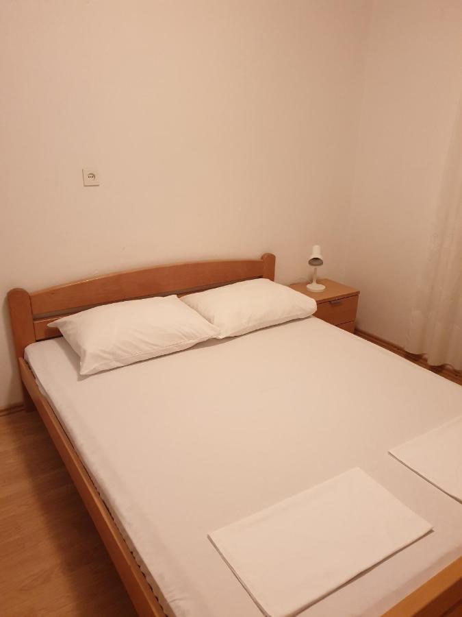 Apartment Metajna 4120C Esterno foto
