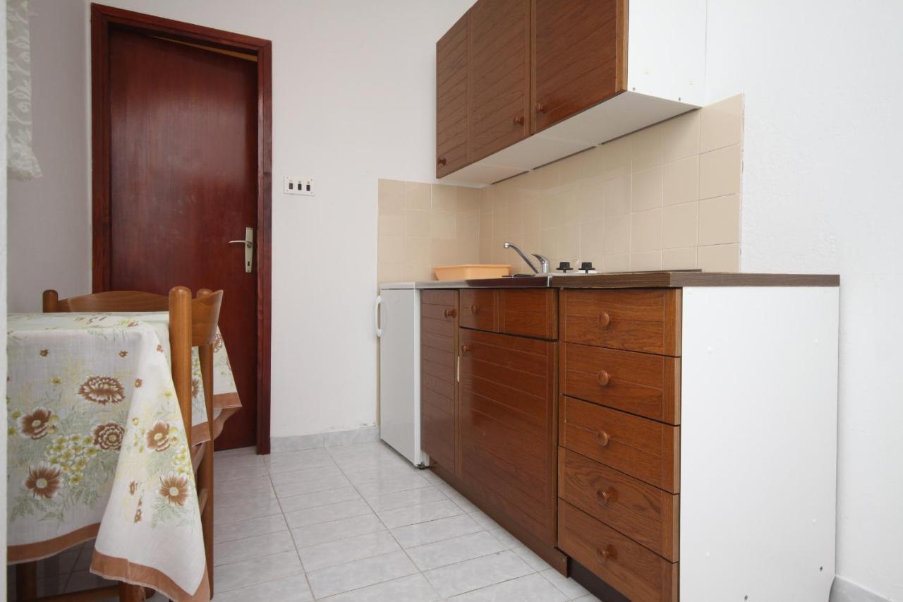 Apartment Metajna 4120C Esterno foto