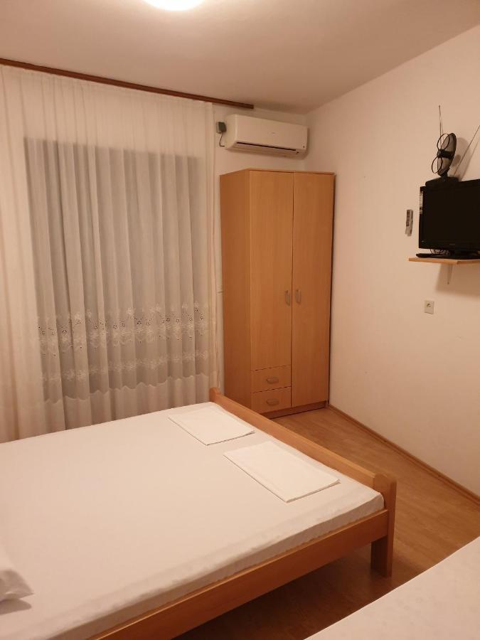 Apartment Metajna 4120C Esterno foto